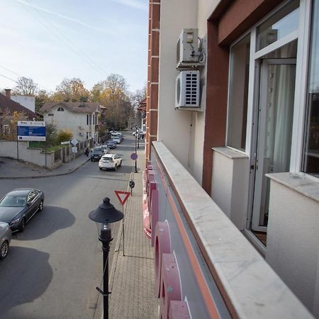 Hotel Casa Alex Târgu Jiu Zewnętrze zdjęcie