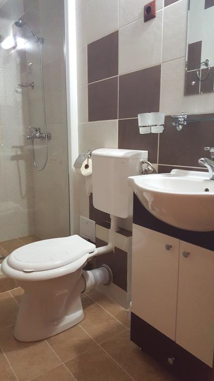 Hotel Casa Alex Târgu Jiu Pokój zdjęcie