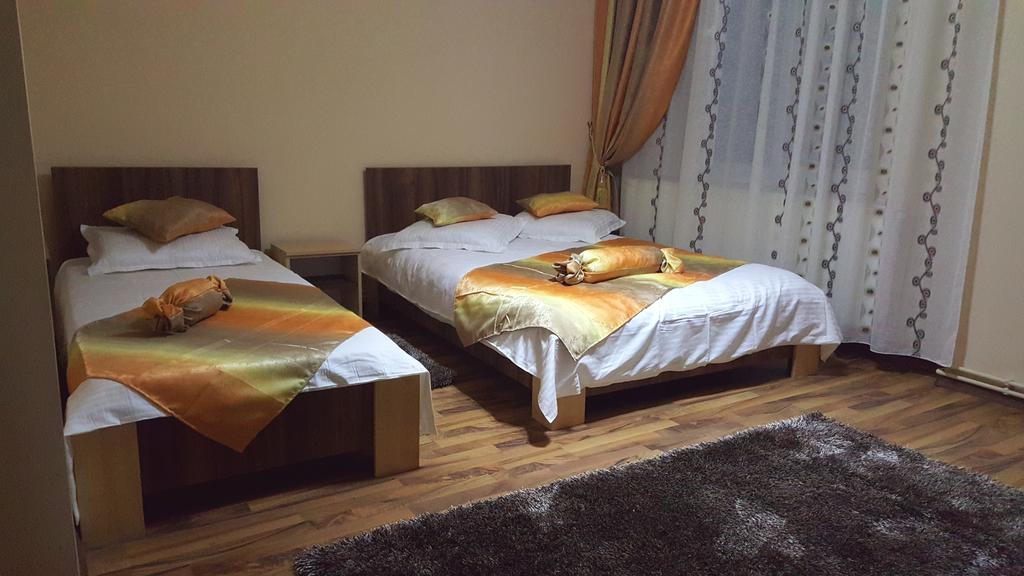 Hotel Casa Alex Târgu Jiu Pokój zdjęcie