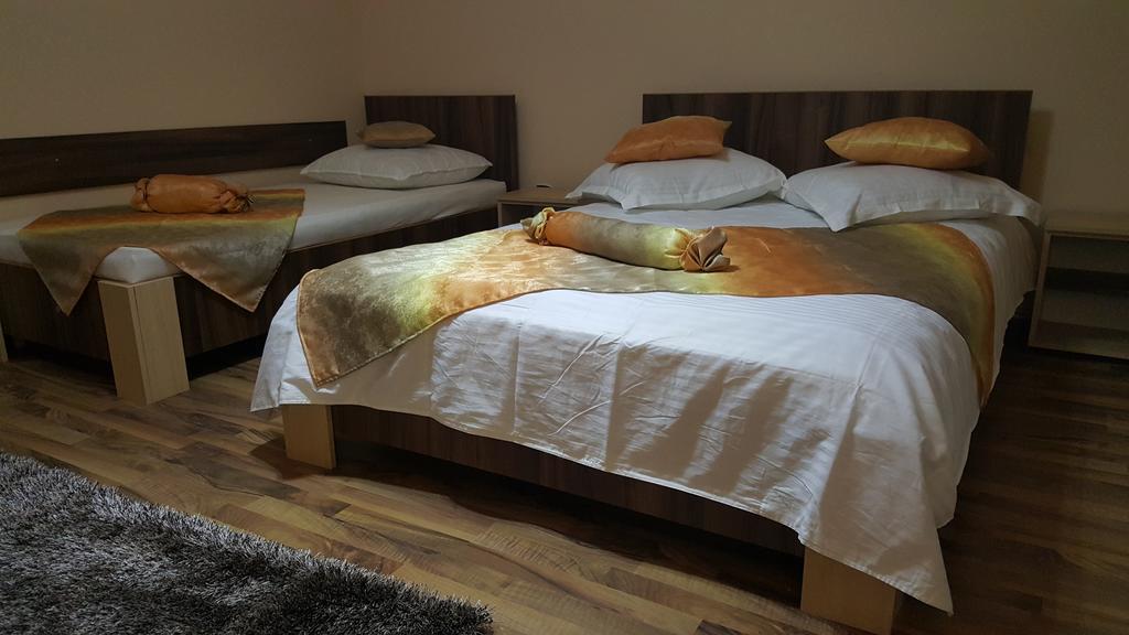 Hotel Casa Alex Târgu Jiu Pokój zdjęcie